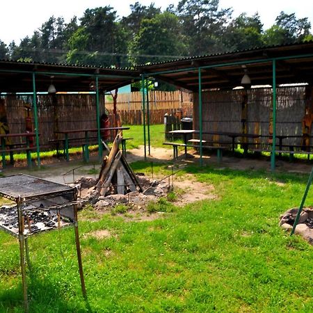 Domki Pod Lasem Plonsk Ngoại thất bức ảnh